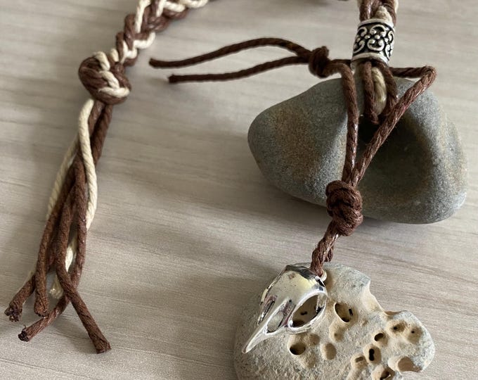 Hag Stone Raven Talisman: Protection Amulet - Etsy