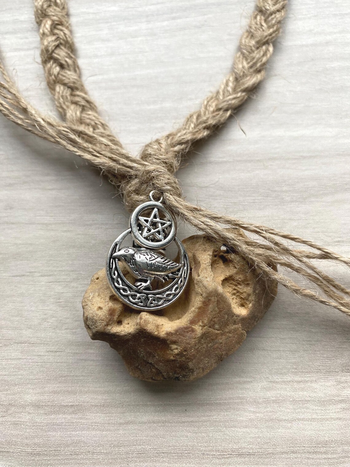 Hag Stone Raven Pentacle Talisman Altar Stone Protection Amulet - Etsy