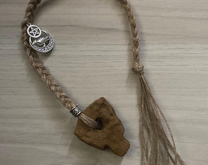 Hag Stone Raven With Pentacle Talisman: Protection Amulet - Etsy