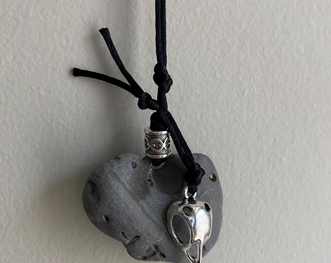 Hag Stone Raven Necklace: Protection Amulet - Etsy