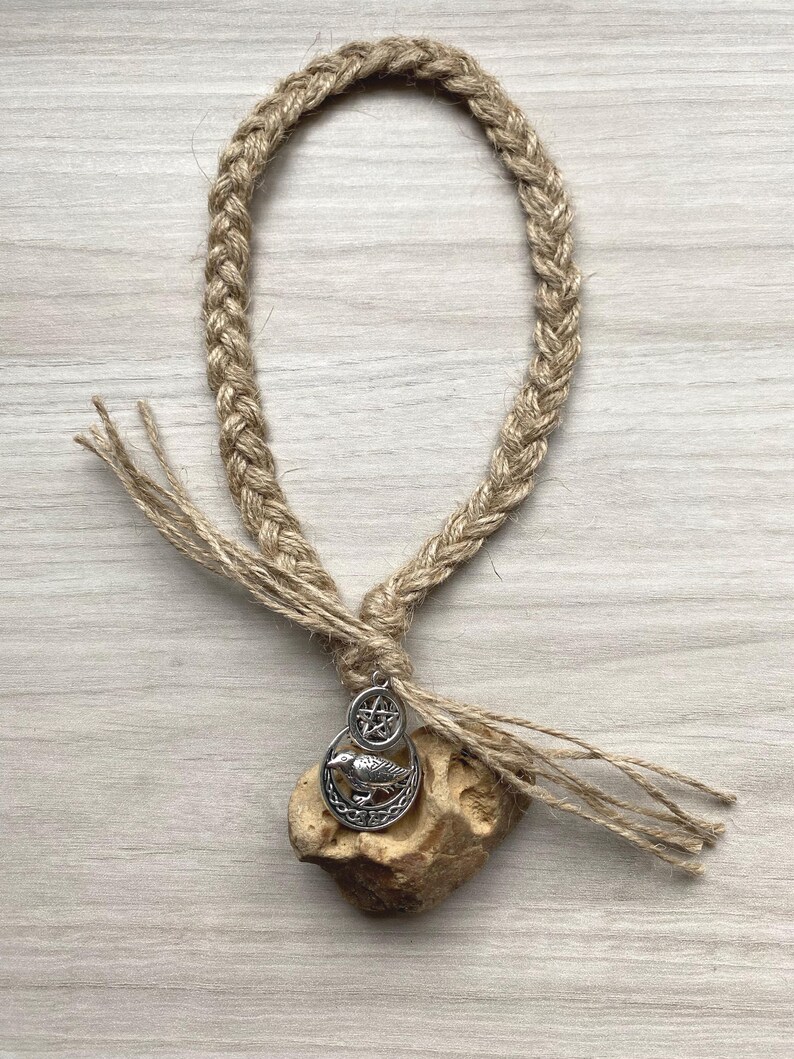 Hag Stone Raven Pentacle Talisman Altar Stone Protection Amulet - Etsy
