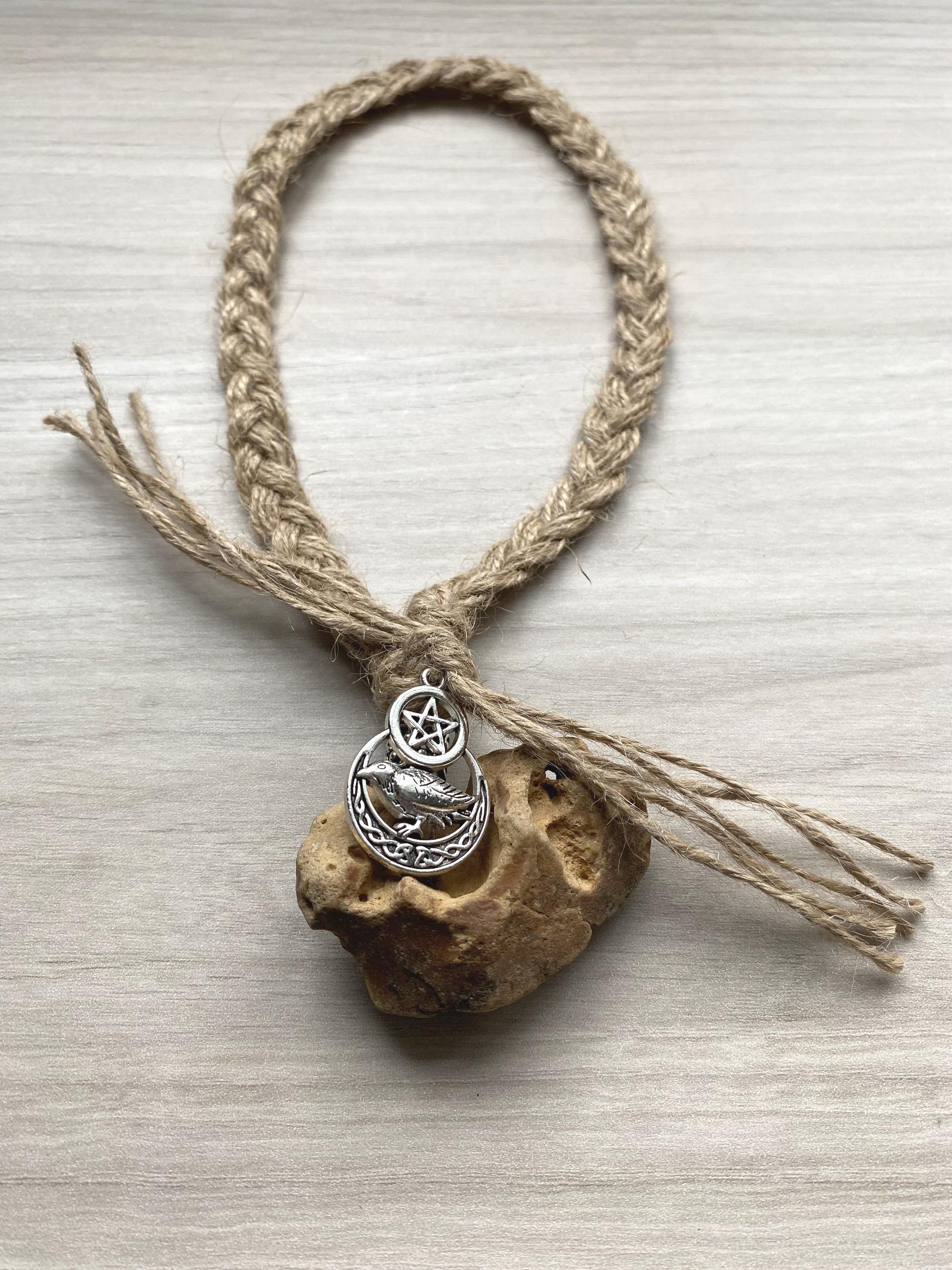 Hag Stone Raven Pentacle Talisman Altar Stone Protection Amulet - Etsy