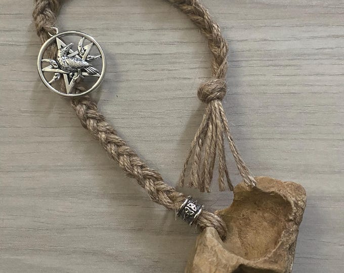 Hag Stone Raven and Pentacle Talisman: Protection Amulet - Etsy