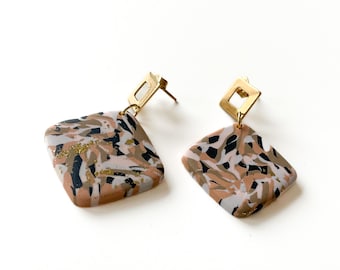 Modern polymer clay earrings in a terrazzo look, handmade statement jewelry, square earrings, party jewelry