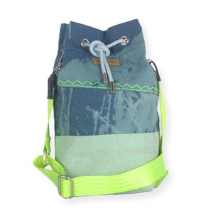 Vegane Tasch, Bucket Bag, mini crossbag, Festival Tasche, bucket tasche, Taschen Trend, Nachhaltige Tasche, Jeanstasche