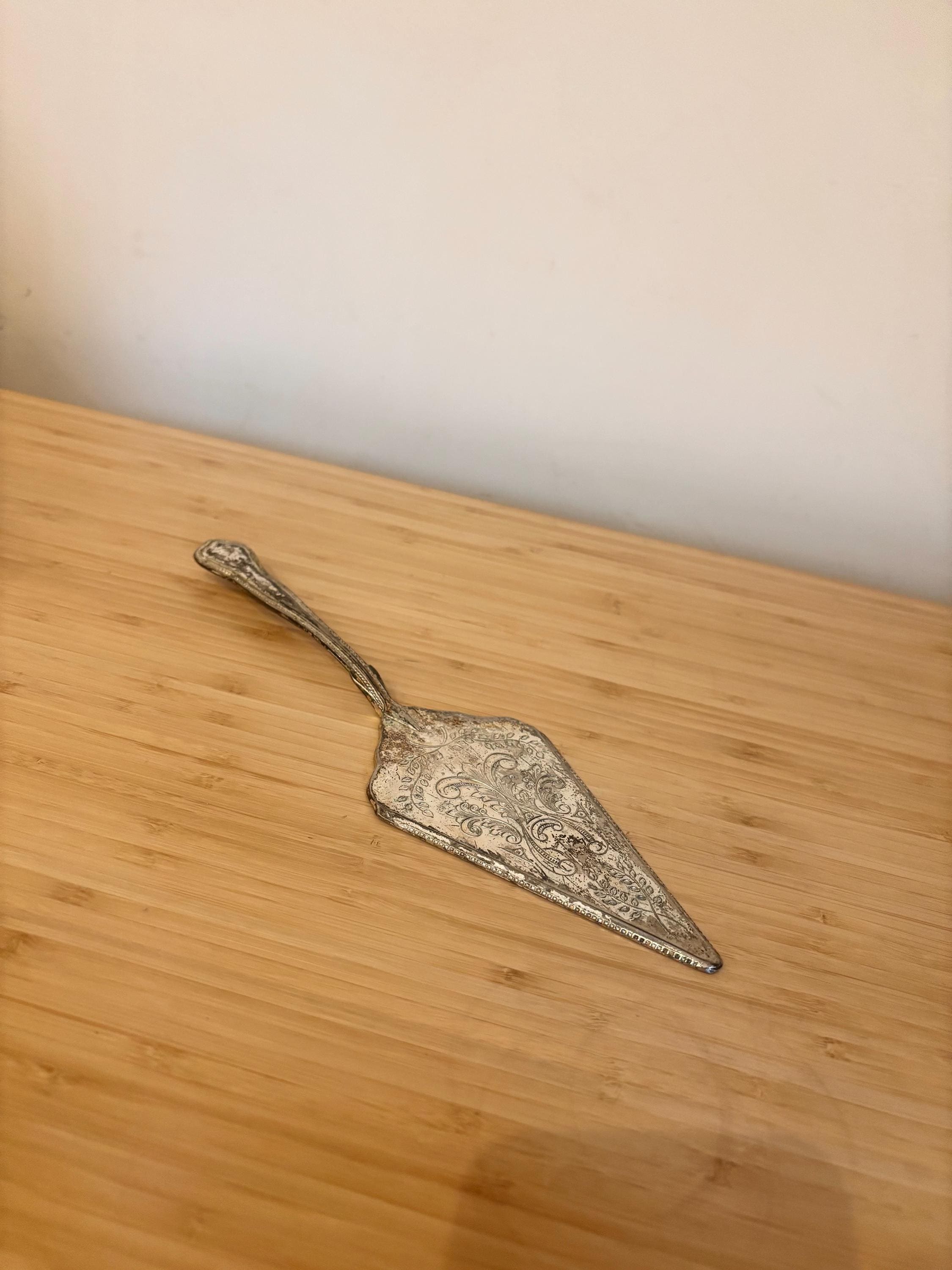 Plateau à Gâteau Argenté Poinçonné - Service De Table Vintage Sans Marque