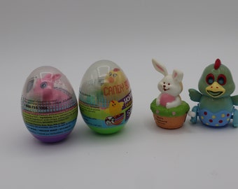 Giocattoli pasquali vintage a carica: pollo, coniglio, anatra, uova non schiuse