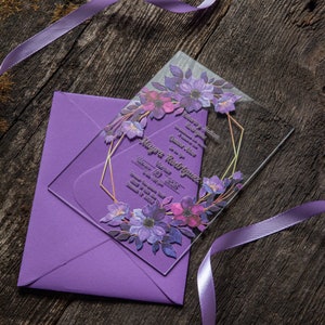 Elegante lila Blumen-Acryl-Einladung mit Umschlägen für Hochzeit, Sweet 16, Geburtstag, Quinceamaßa, Quince Anos, kundenspezifisches Design, Taufe