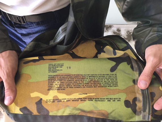 US Army Rain Parka / Wet Weather / Size L / 1990s US Army Rain Parka / Wet Weather / Size L / 1990s