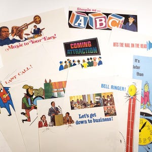 Könnte beinhalten: Eine Sammlung von Karten im Vintage-Stil mit verschiedenen Illustrationen und Texten. Die Karten zeigen Sätze wie "Music to Your Ears!", "Coming Attraction" und "Let's get down to business!" Die Bilder zeigen eine Jazzband, eine Menschenmenge und einen Wecker.