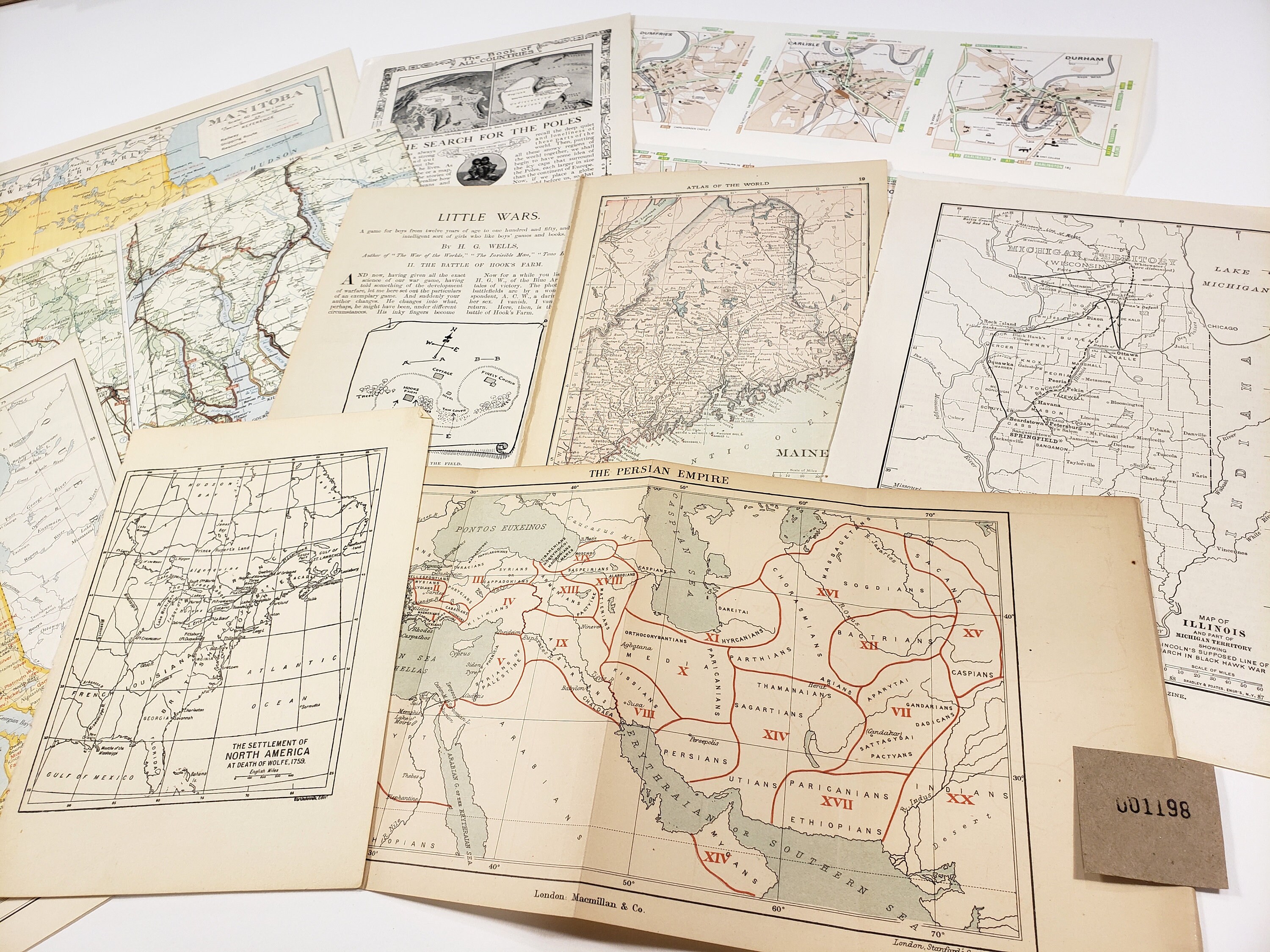 Vintage MAPS Paper Pack - 10 Sheets, a Mixture of Size and Colour ...