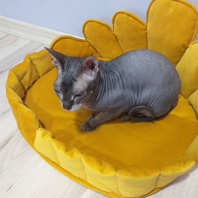 58 cm bottom length 48 cm M Pet house Soft velvet catdog bed Self warning bed Luxury velvet throne Comfy bed Available size S