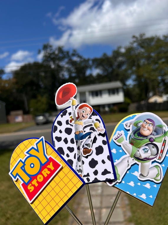 Custom 3D Cupcake Toppers