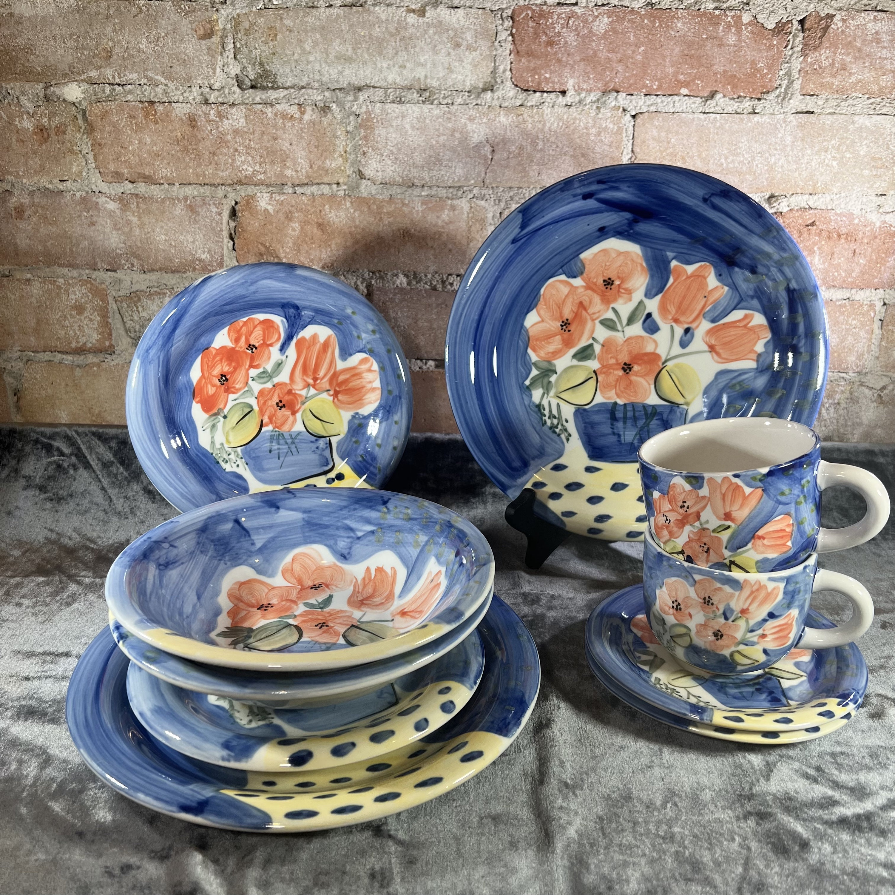 Set 8 Assiettes Gibson Everyday China – Fleurs Bleues – 4 Dîner + 4 Salade – Passe Au Four