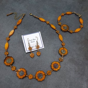 3 pc set, Apricot flower necklace, Orange flower jewelry, Czech glass hibiscus flower necklace, Apricot floral jewelry, Floral theme jewelry