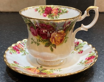 Beautiful Royal Albert Old Country Roses demitasse cups and saucers for coffee
