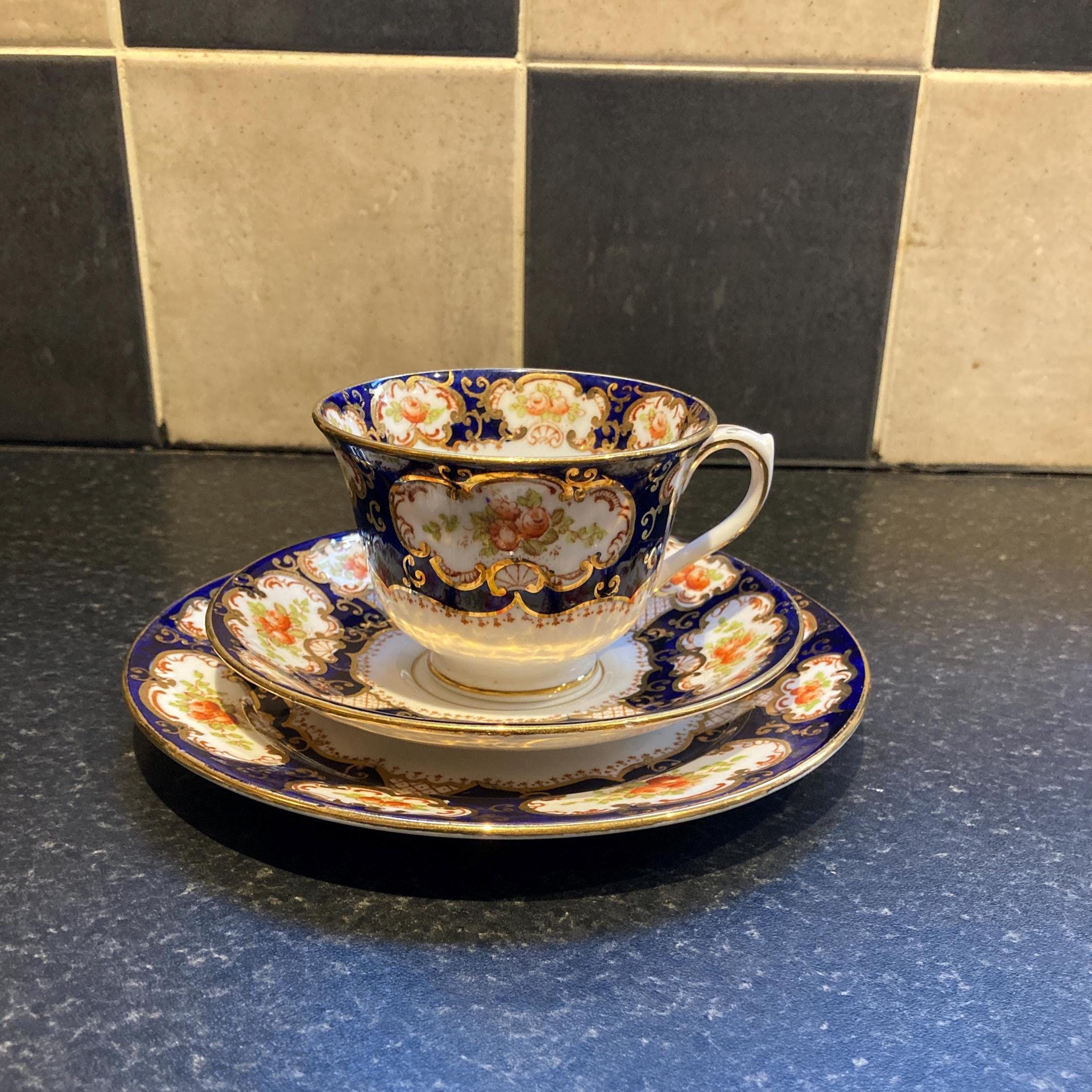 陶磁器　４点 Four crown china - Etsy 日本
