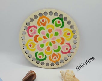 Round wooden base customized with mandala drawing, 6 inch base