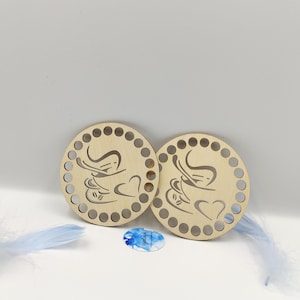 two 4 inch sculpted wooden base for crochet créations