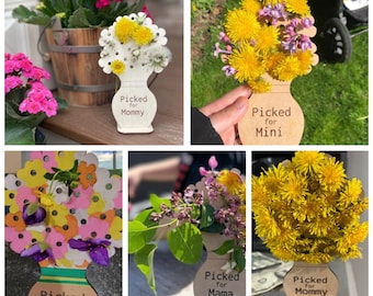 Personalized Picked For Mommy Flower Stand / Dandelion Mommy Stand / Mommy Flowers / Flower Holder / Flower Vase / Mothers Day Flowers Gift