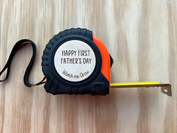 Regalo Fai Da Te Per La Festa Del Papà – Metro A Nastro Con Impronte Mani Dei Bambini, Attività Artistica Per Asilo - 4