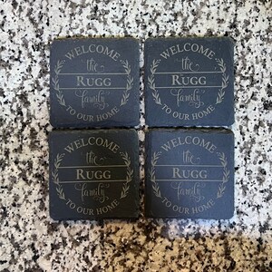 Juegos personalizados de posavasos de pizarra grabada personalizada