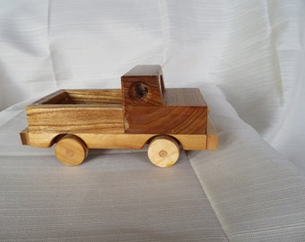 Pickup truck