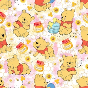 Pode incluir: Um padrão sem costura que apresenta o Winnie the Pooh em várias poses, incluindo sentado, em pé e deitado. O fundo é um padrão de favo de mel rosa claro e amarelo com flores amarelas e abelhas. O padrão inclui potes de mel com a palavra "Honey" escrita neles.