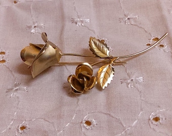 3 Dimensional Roses and Leaves Brooch. No maker's mark found.