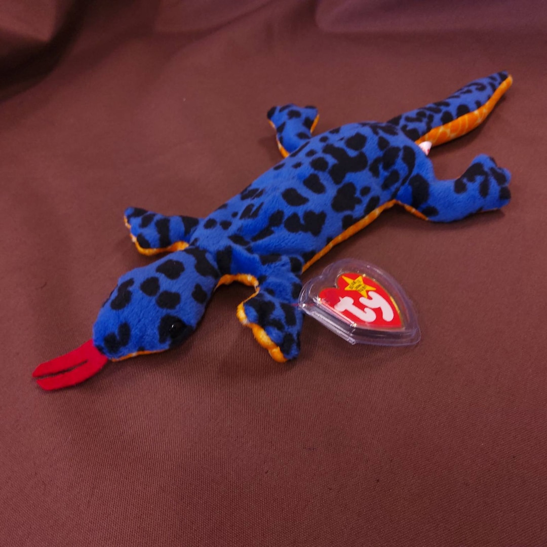 TY Beanie Baby lizzy the Blue Lizard. New, Never Played With. Stored in