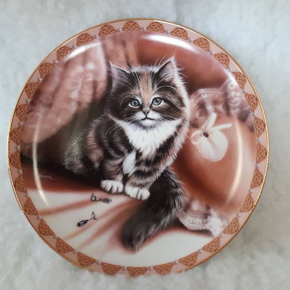 BRADFORD EXCHANGE Illustrated Cat Plate Titled 