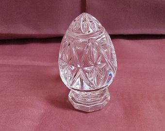 Crystal EGG Paperweight with Criss Cross Patterns in the Glass. No maker's mark found.