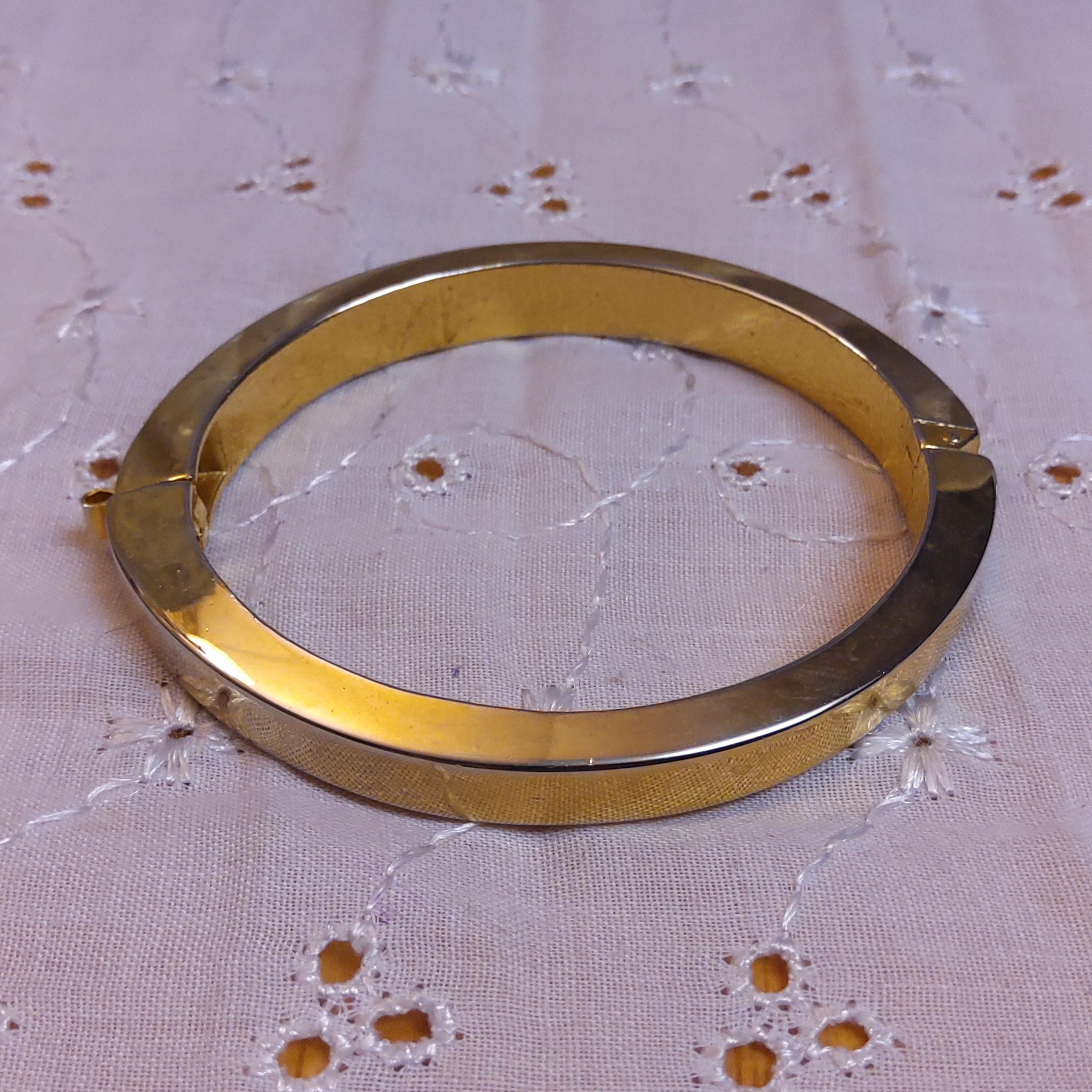 Vintage Sparkling Clear and Black Channel Set Square