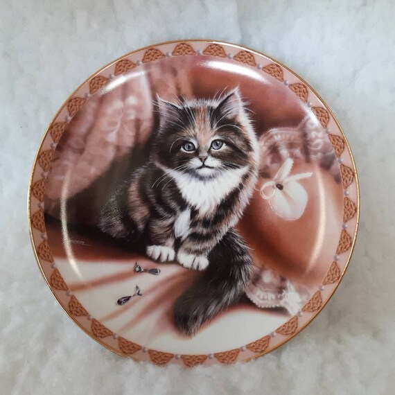 BRADFORD EXCHANGE Illustrated Cat Plate Titled 