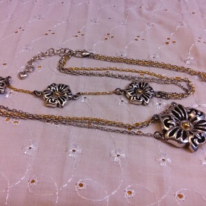 BRIGHTON Two Tone "Triple Garden" Multi Strand Asymmetrical Necklace. Maker's charm attached. bild 2