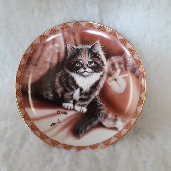 BRADFORD EXCHANGE Illustrated Cat Plate Titled 