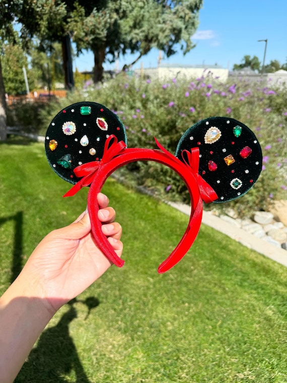 Bejeweled Christmas Minnie Ears, Christmas Disney Ears  display picture 3