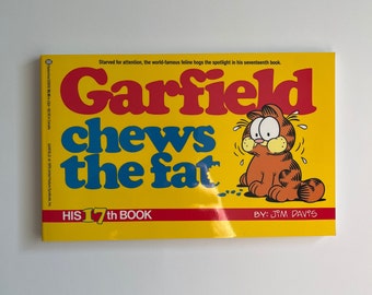 Garfield chews the fat his 17th book in excellent conditionCall