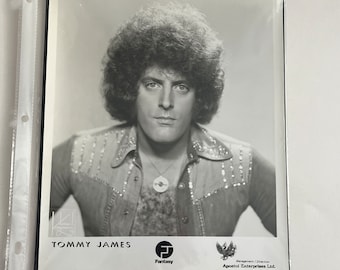 Black and white promo photo of Tommy James from fantasy records