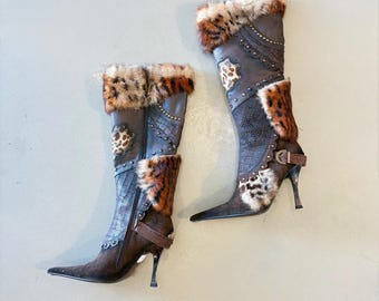 Brązowe zamszowe buty El Dantes z ćwiekami z tygrysiego futra