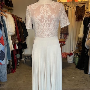 Elie Saab Ivory Pleated Knit and Lace Dress