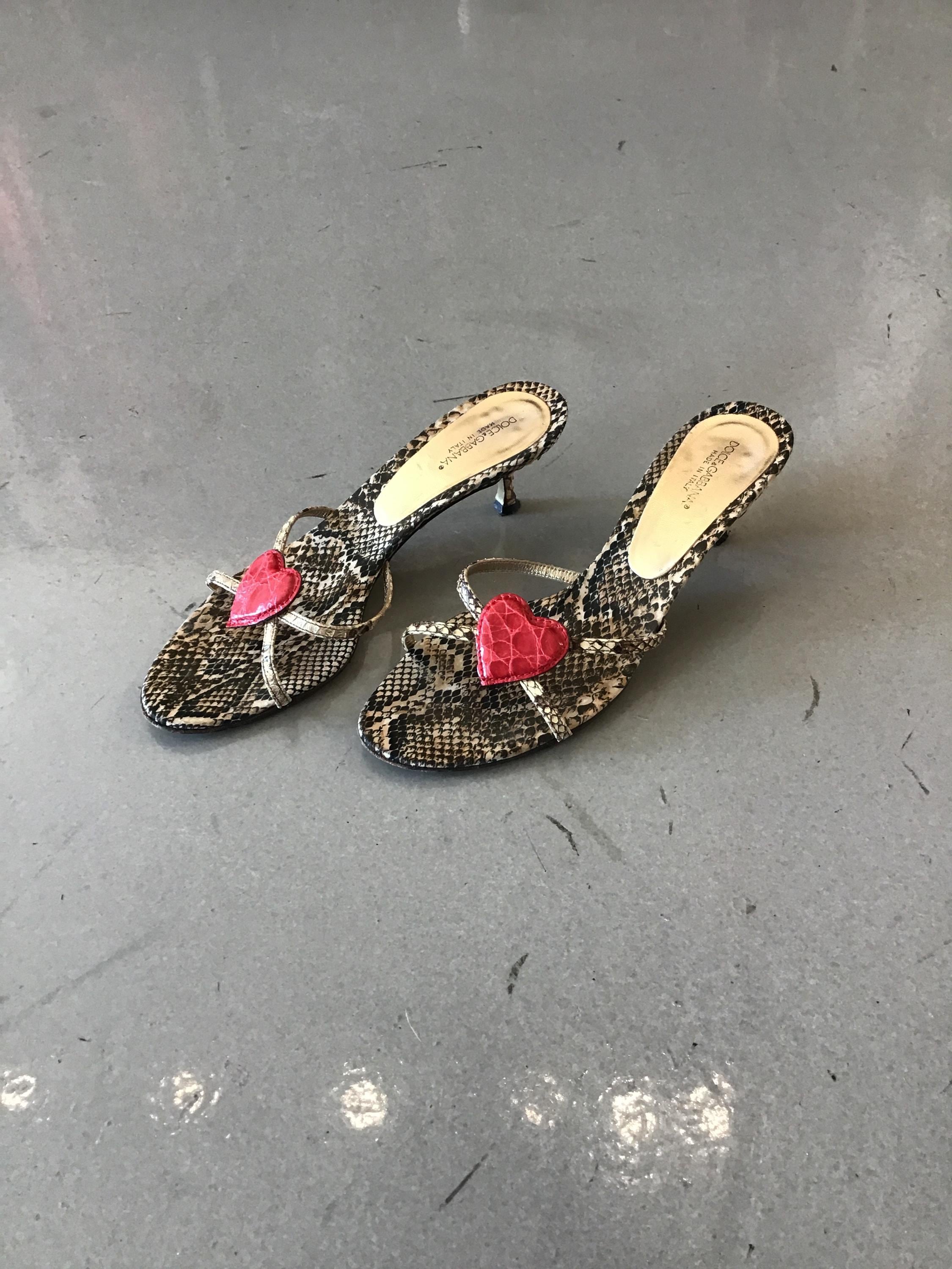 Dolce & Gabbana Snakeskin Heart Pumps - Etsy