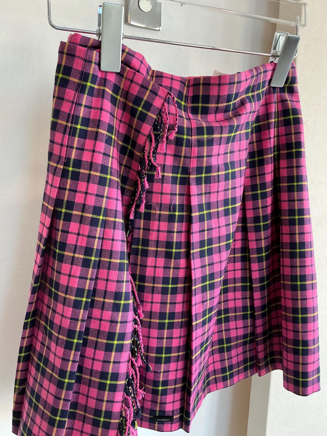 ミ*️様 BURBERRY ピンクチェック柄 タンクトップ M BURBERRY - バーバリー柄ピンクチェックタンクトップの通販 by M's