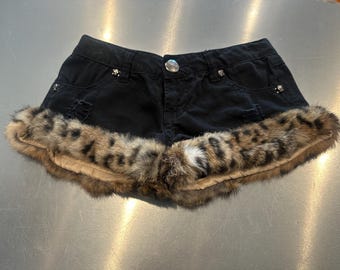 Vestiamo Black Shorts with Leopard Fur Trim