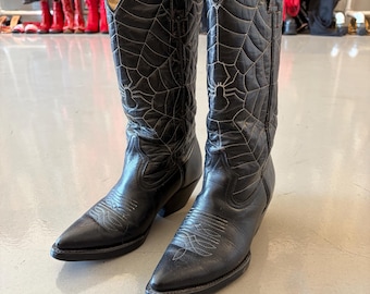 希少なスパイダーウェブ ブラックウィドウ カウボーイ ウエスタン