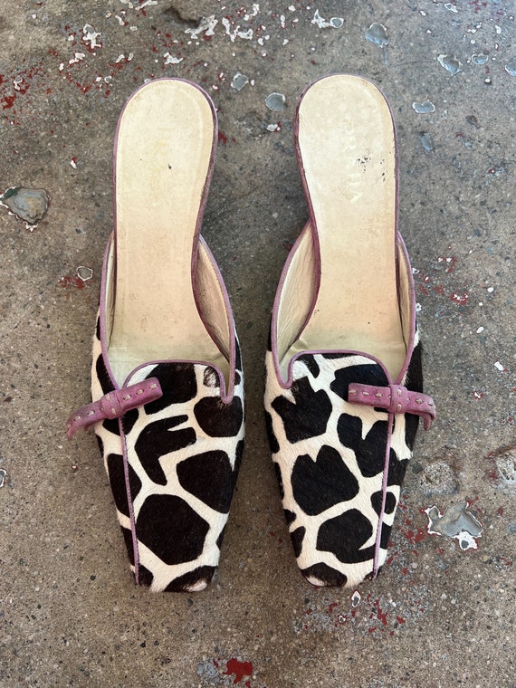 サンダル・ミュール PRADA WHITE/DARK BROWN MULES WITH ANIMAL PRINT White/dark Brown Printed Leather Mules | PRADA