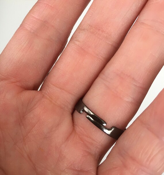 Two crystal rhinestone statement rings - image 4