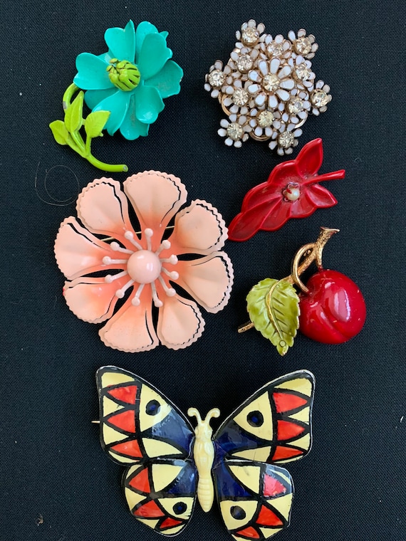 Lot of 5 pieces of flower butterfly brooch pins