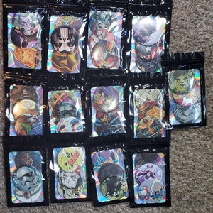 Large comic pin/buttons