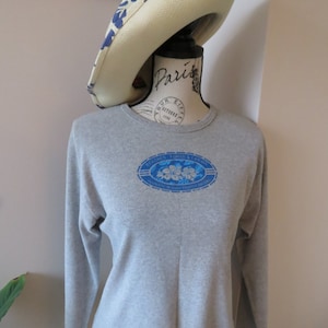 Grey T-Shirt With Long Sleeves Authentic Island Lifestyle Wear Vintage 1990s